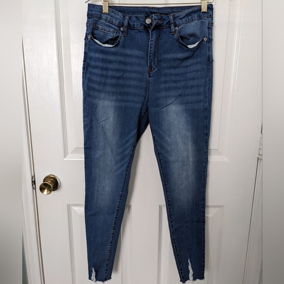 S.O.N.G. Women's Jeans - Picture 1 of 8